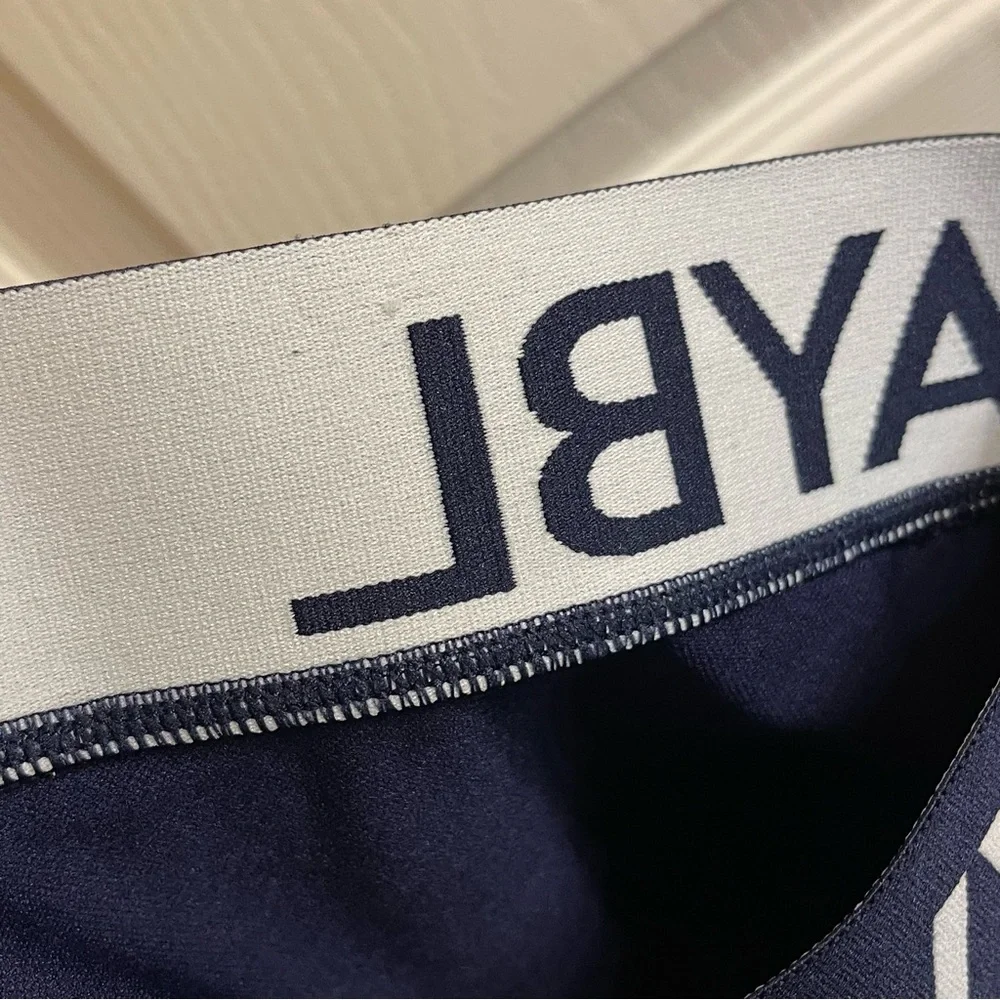AYBL Navy Staple Seamless Low Rise Athletic Leggings - small